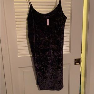 M/l Victoria secret night slip